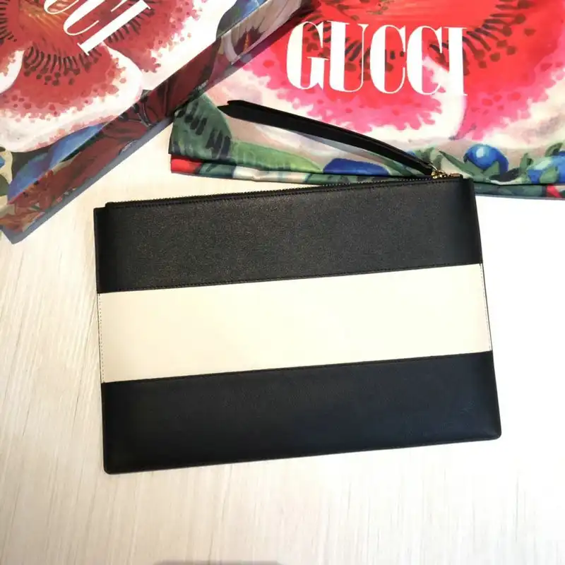 G*u*i bags 20guc0220
