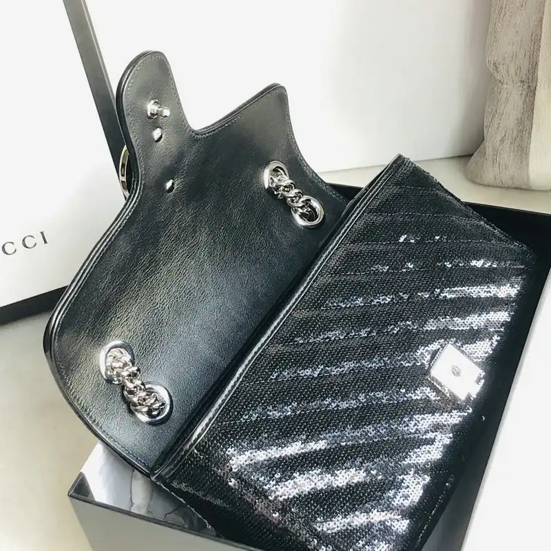 G*u*i bags 2101sh0047