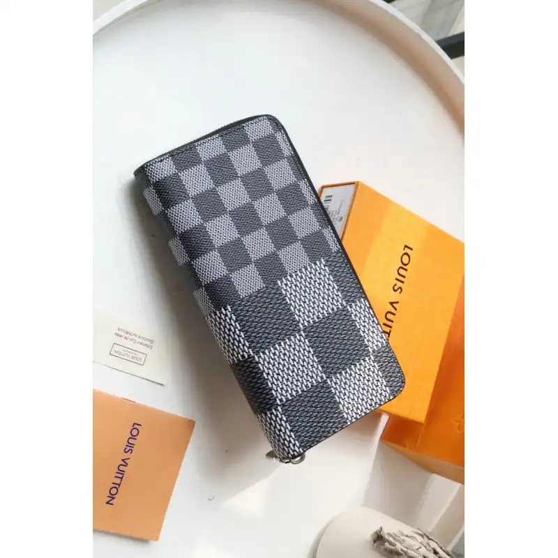 LV Bags 2102SH0003