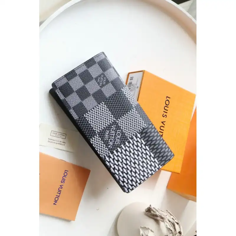 LV Bags 2102SH0004
