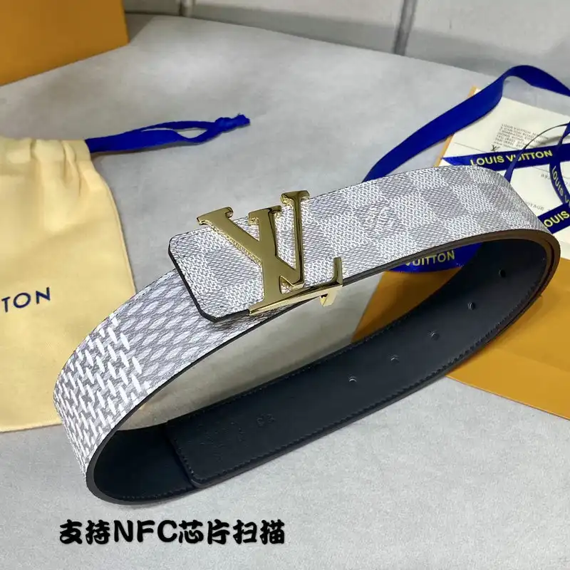 LV Belts 2102SH0038