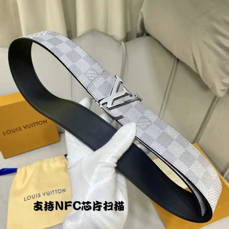 LV Belts 2102SH0040