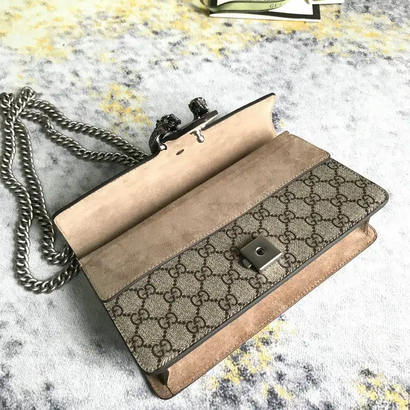 G*u*i bags 2104dj0026