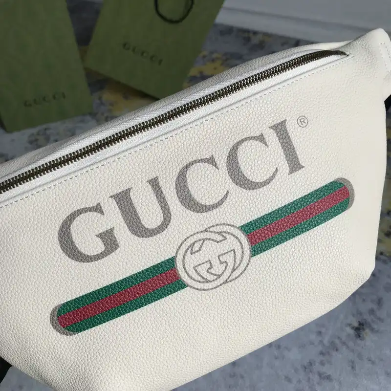 G*u*i bags 2104dj0029