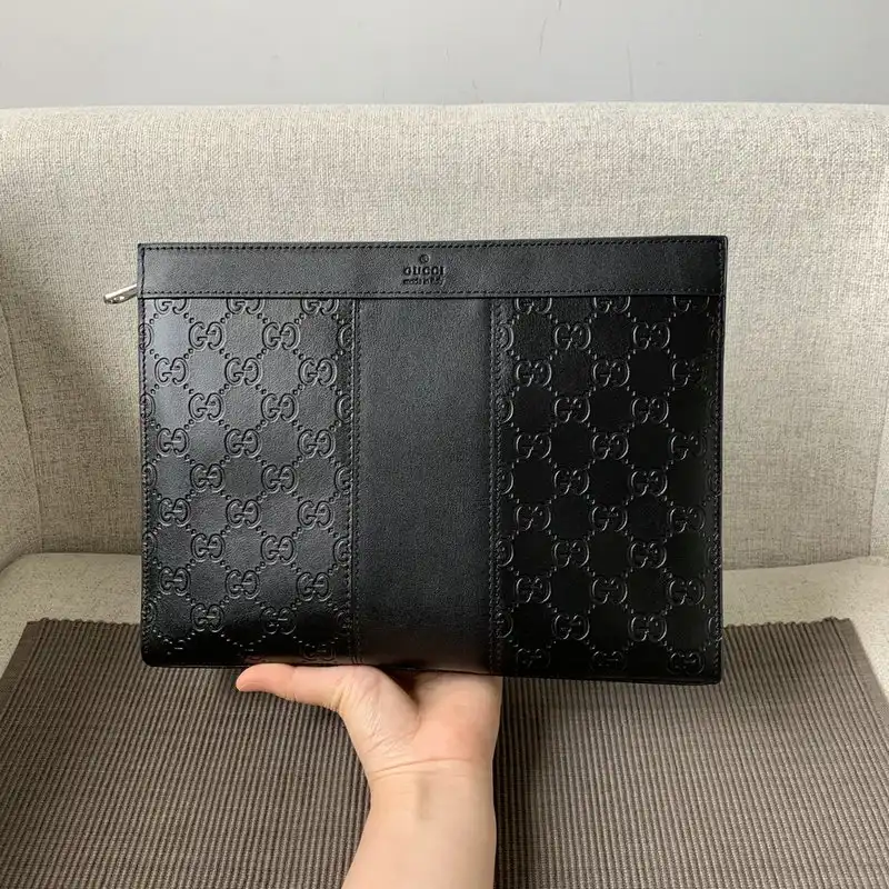 G*u*i bags 2104dj0111