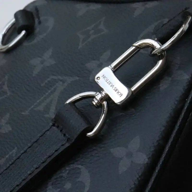 LV Bags 2106DJ0100