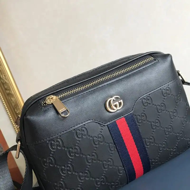 G*u*i bags 2107ya0030
