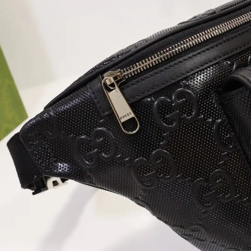 G*u*i s bags 2108dj0092