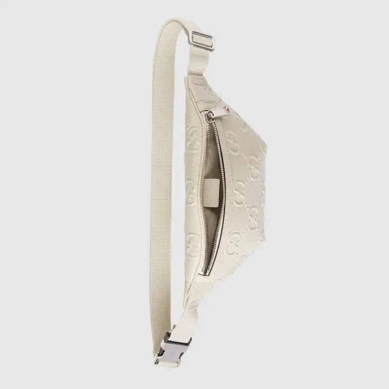 G*u*i s bags 2108ya0055