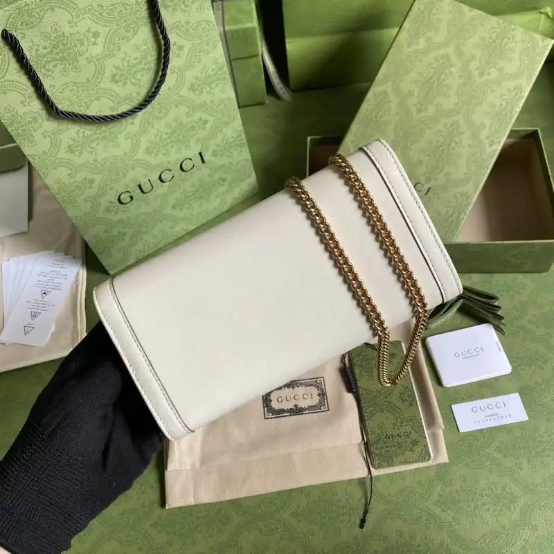 G*u*i s bags 2108ya0056