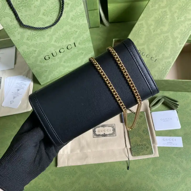 G*u*i s bags 2108ya0057