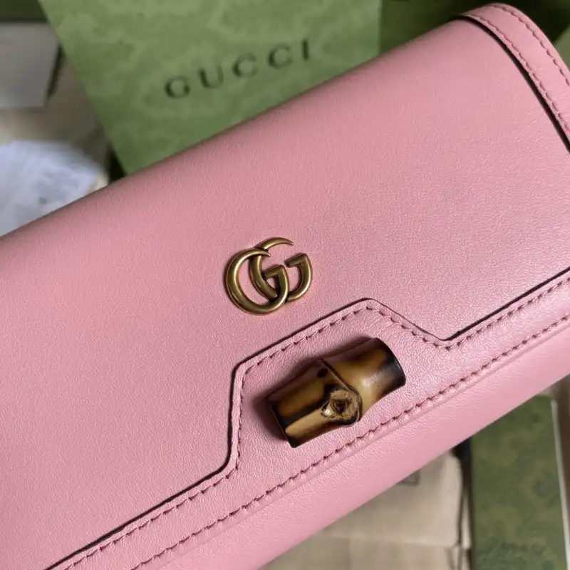 G*u*i s bags 2108ya0058