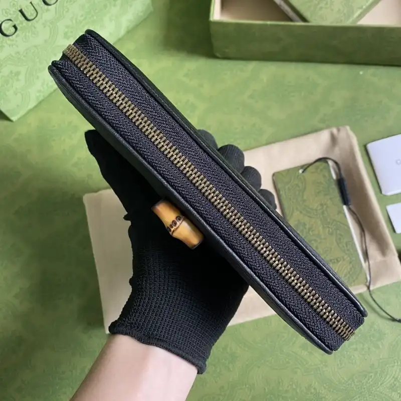 G*u*i s bags 2108ya0062