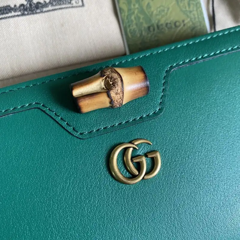 G*u*i s bags 2108ya0064
