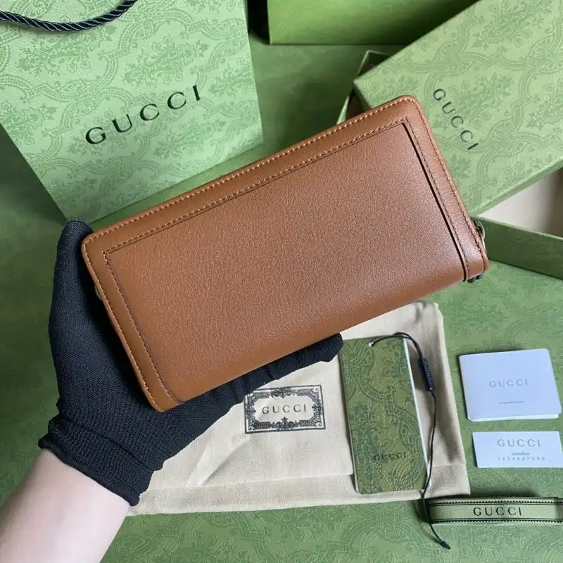 G*u*i s bags 2108ya0065