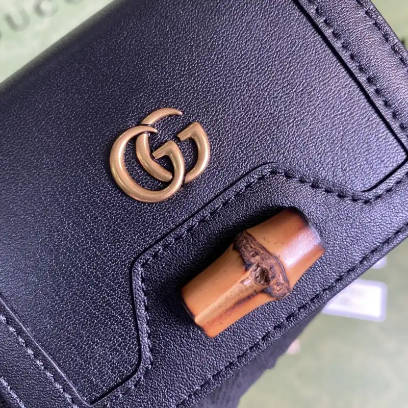 G*u*i s bags 2108ya0067