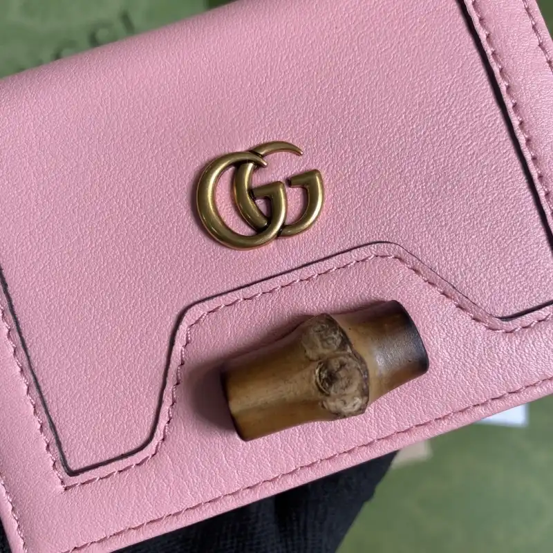 G*u*i s bags 2108ya0068