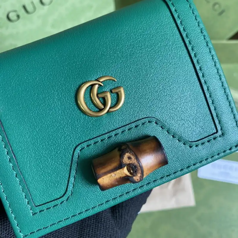 G*u*i s bags 2108ya0069
