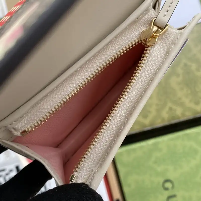 G*u*i s bags 2108ya0080