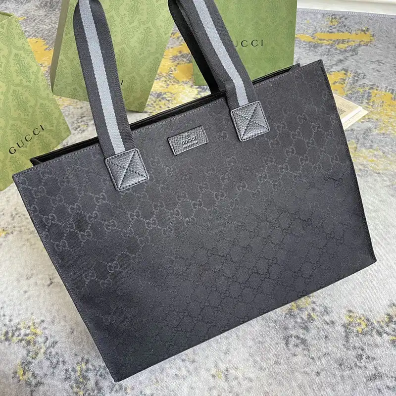 G*u*i bag 2110dj0031