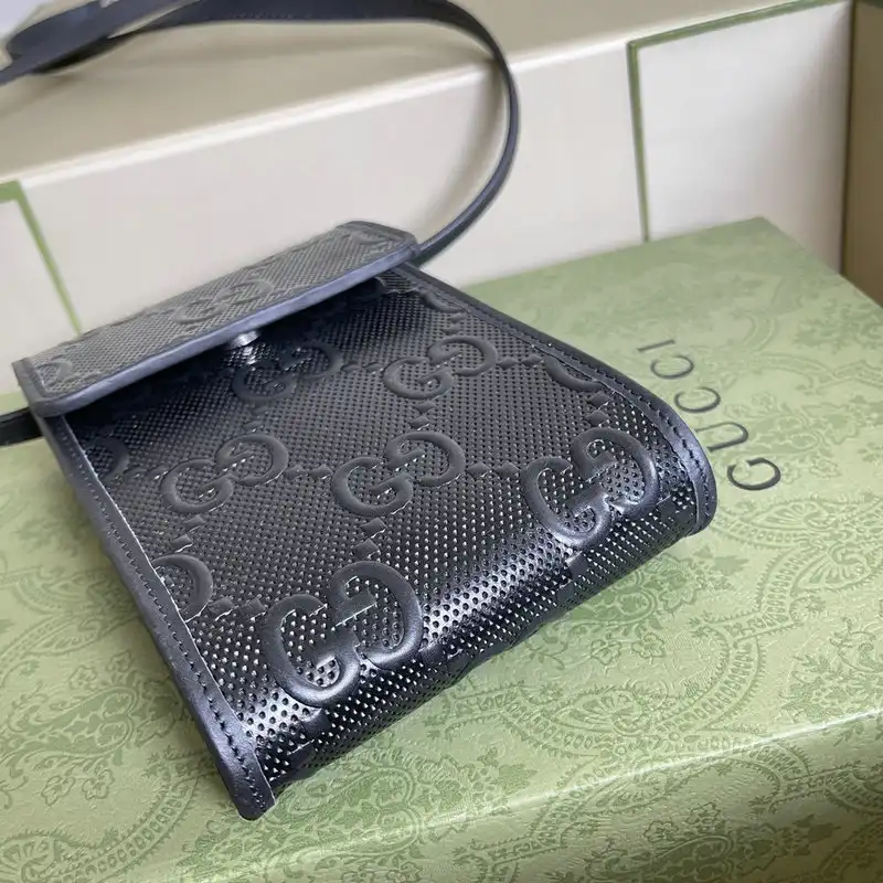 G*u*i bag 2110dj0035