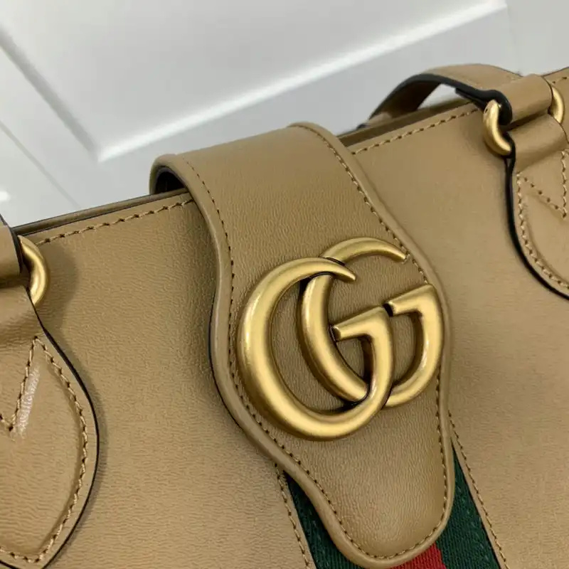 G*u*i bags 2110ya0126