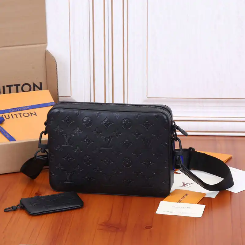 LV Bags 2111YA0001