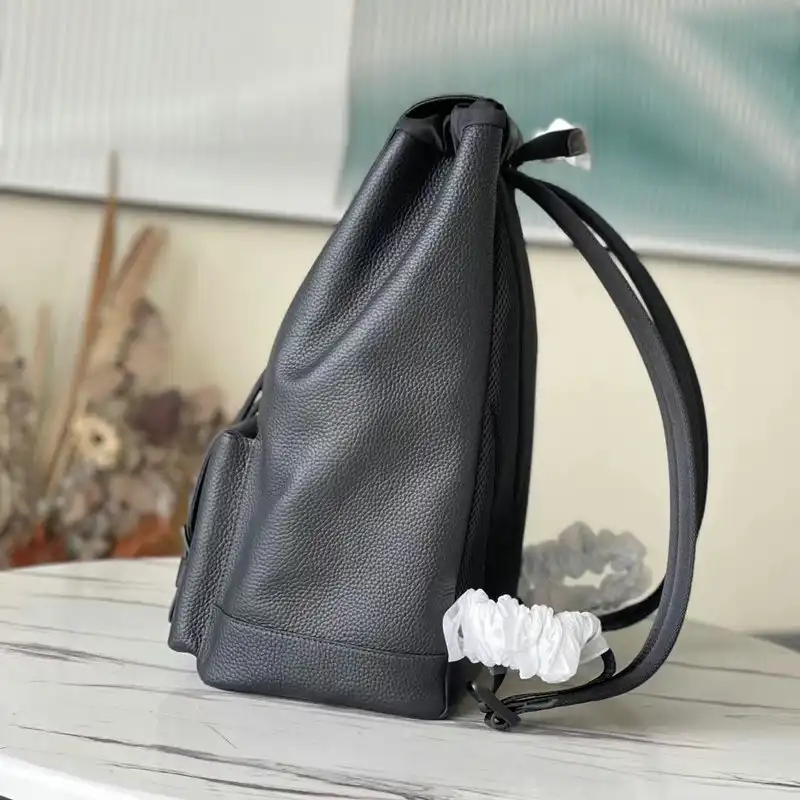 LV Bags 2111YZ0001