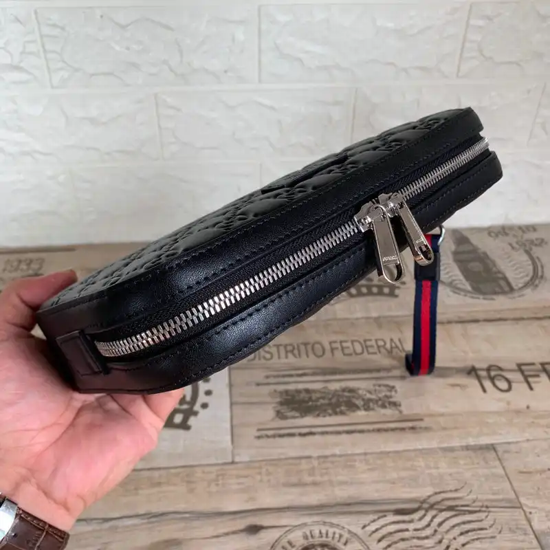 G*u*i bags 2111yz0048