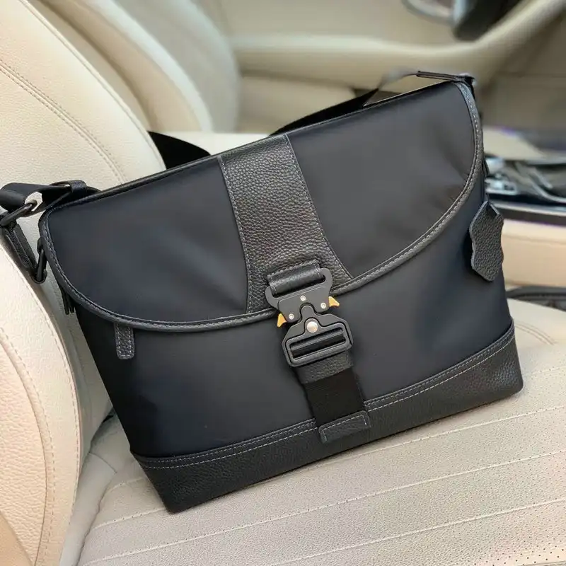 Dio Bags 2111YZ0067