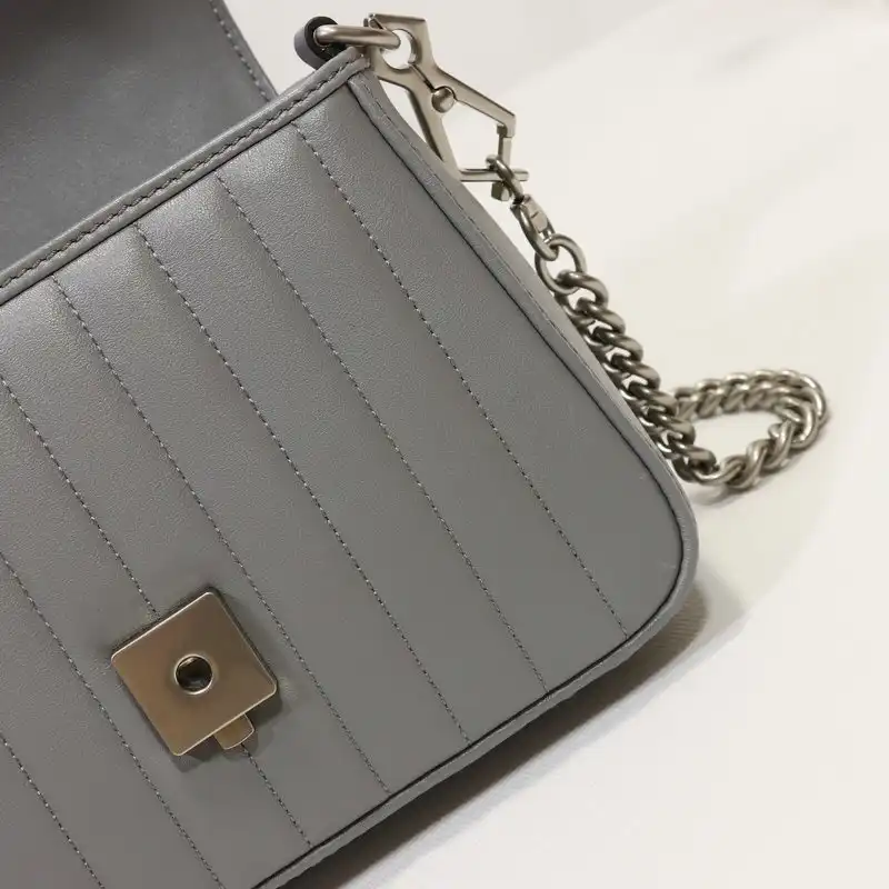 G*u*i bag 2112dj0003