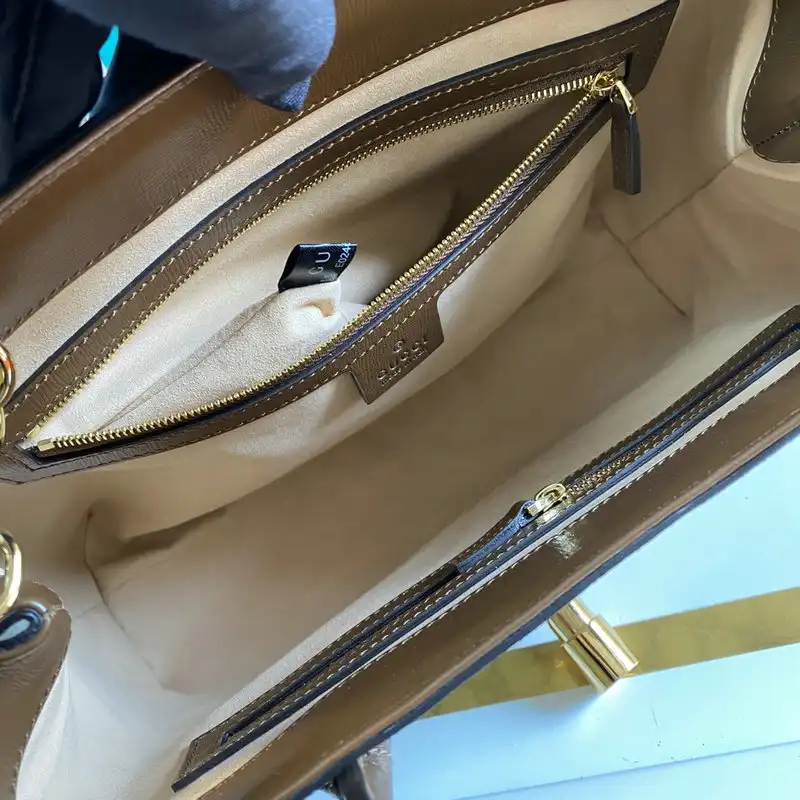 G*u*i bag 2112ya0051