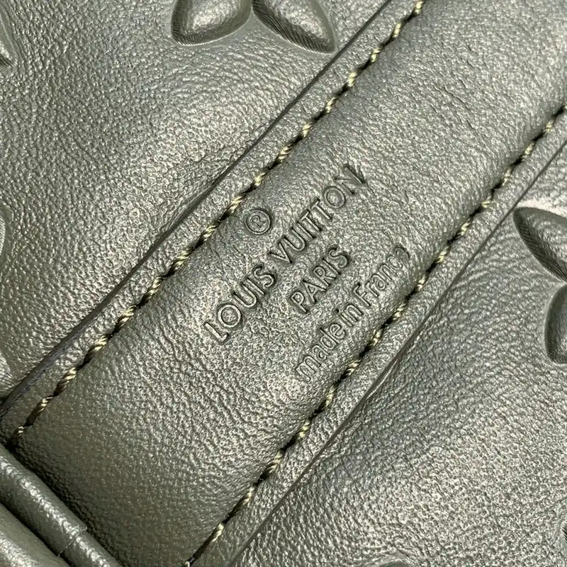 LV Bag 2112YZ0142