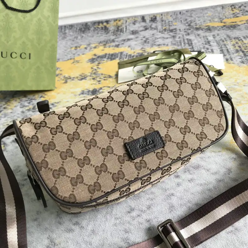 G*u*i bag 2201dj0024