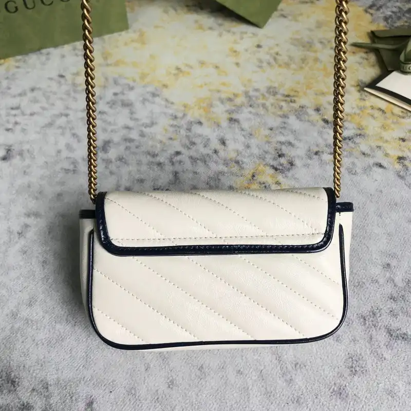 G*u*i bag 2201dj0027