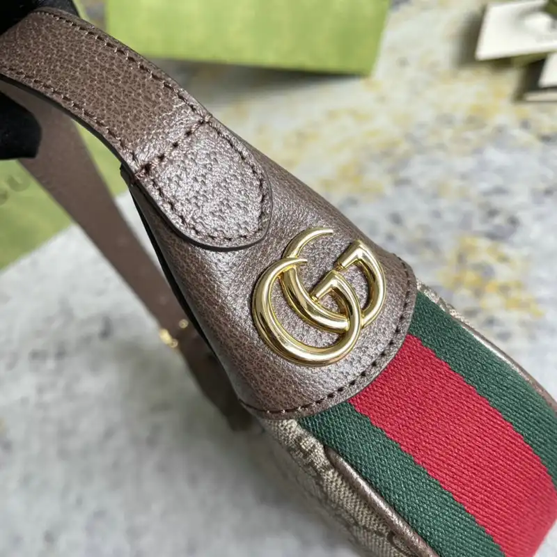 G*u*i bag 2201dj0030