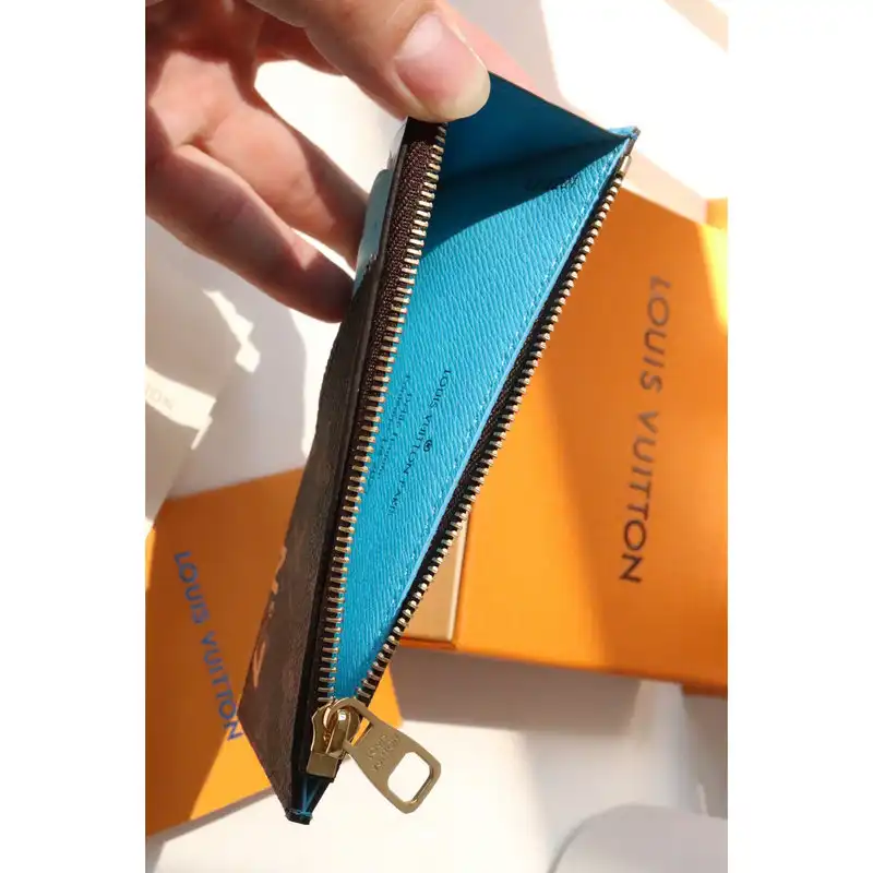 LV Bag 2204DJ0027