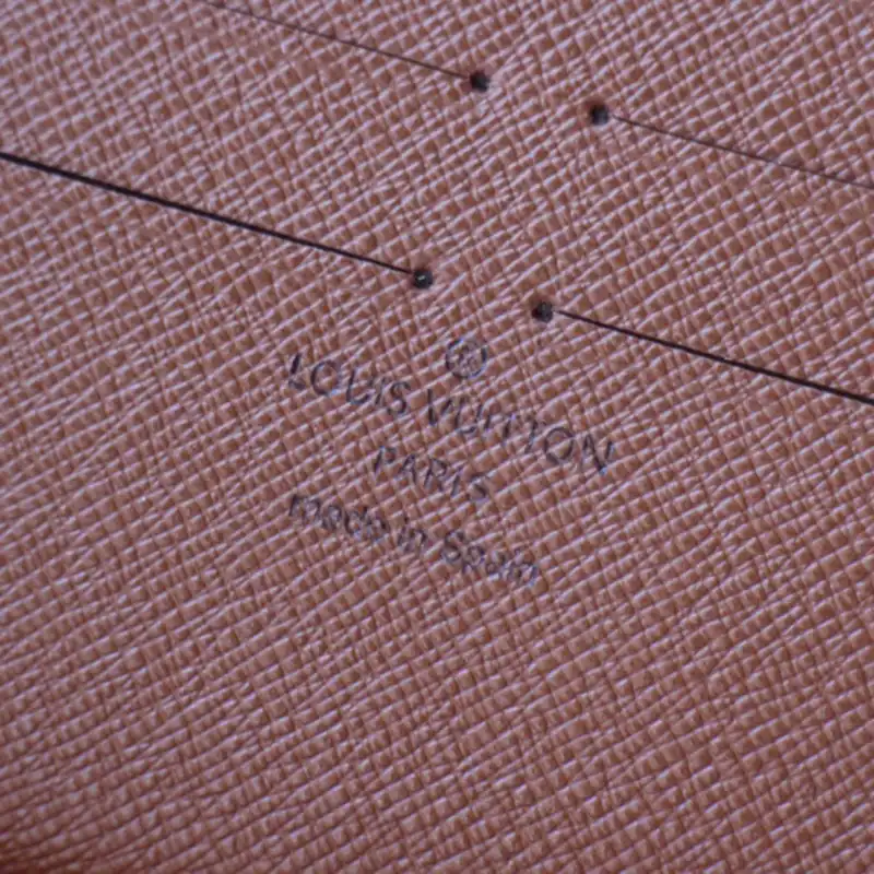 LV Bag 2204HT0025