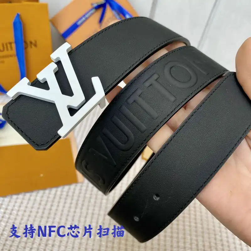 LV Belts 2204XA0138