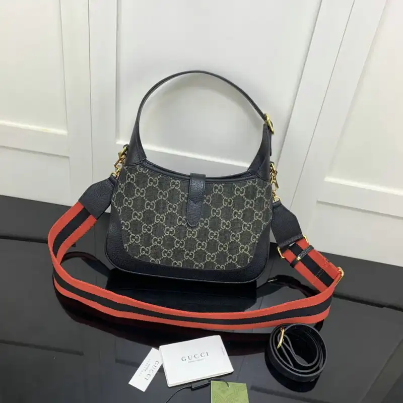 G*u*i bag 2204ya0021