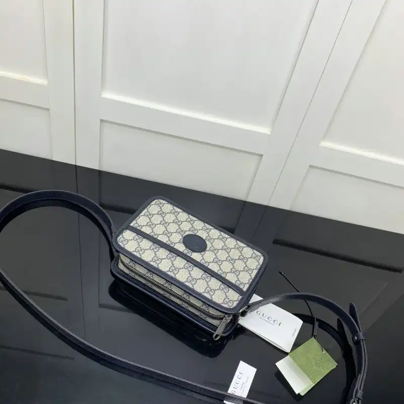G*u*i bag 2204ya0030