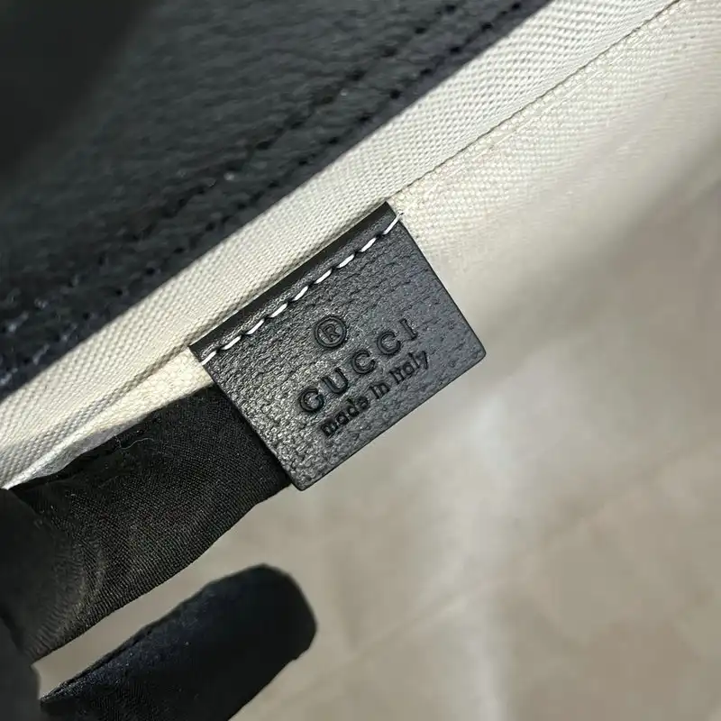 G*u*i bag 2204ya0067