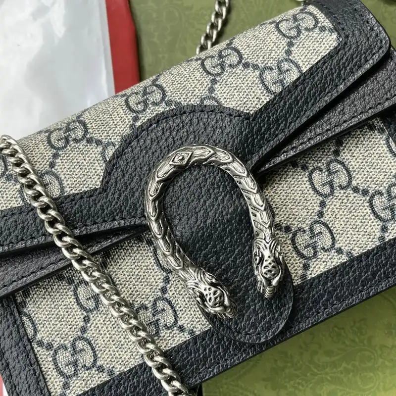 G*u*i bag 2204ya0070