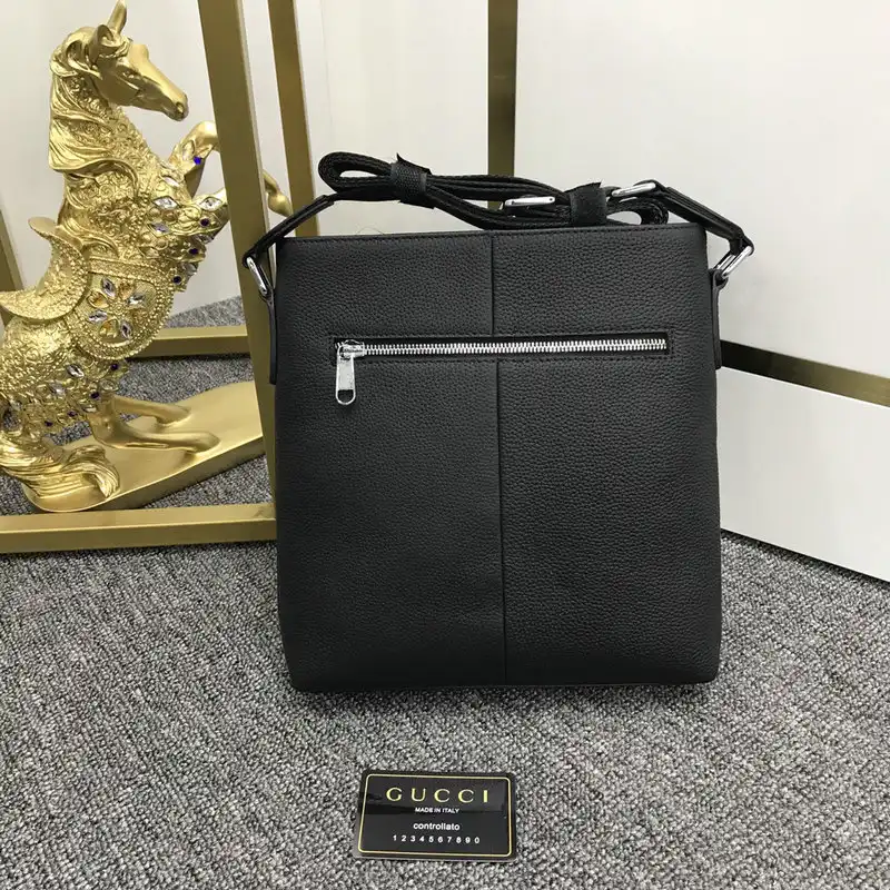 G*u*i bag 2204yz0033