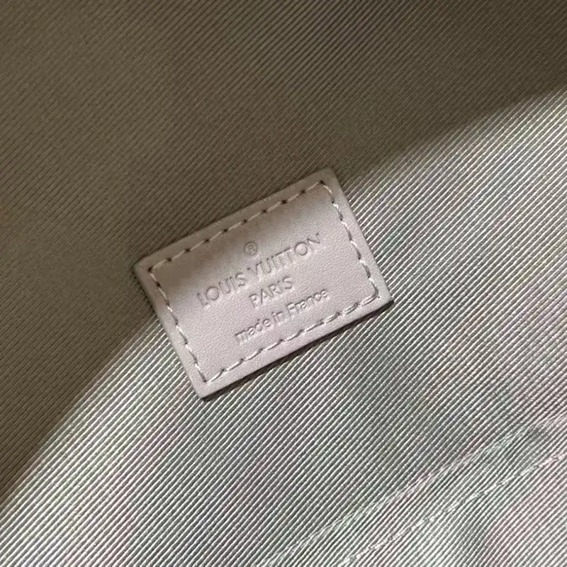 LV Bag 2205HT0003
