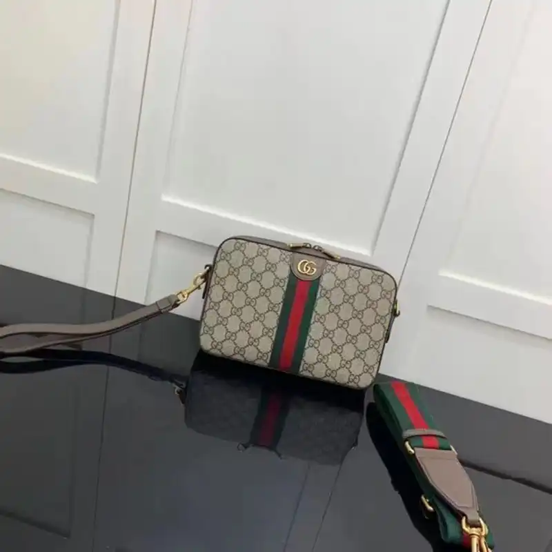 G*u*i bag 2206ht0015