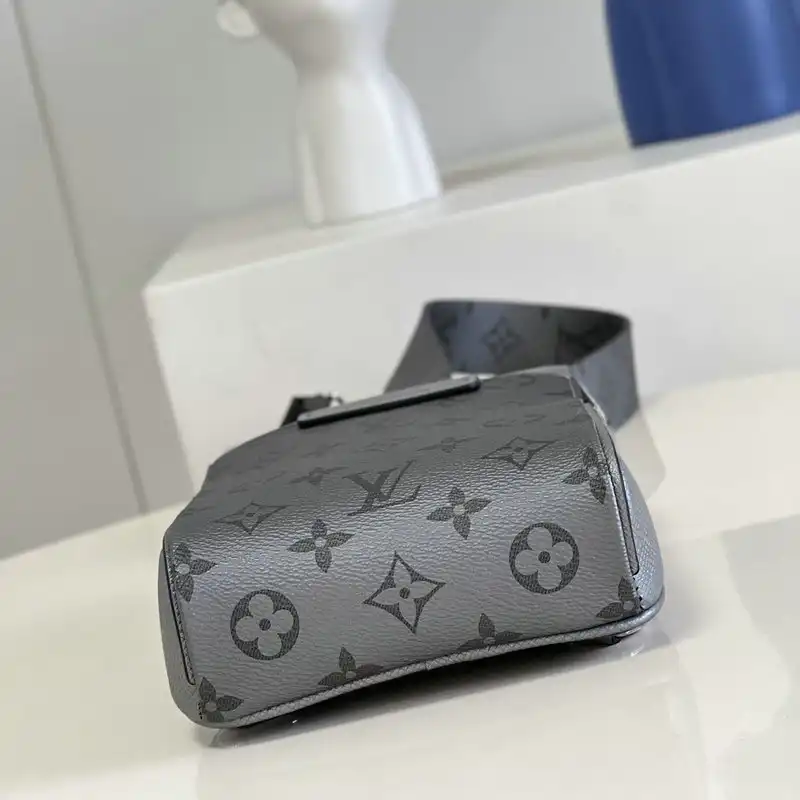 LV Bag 2206YA0055