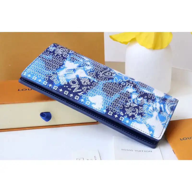LV Bag 2207DJ0017