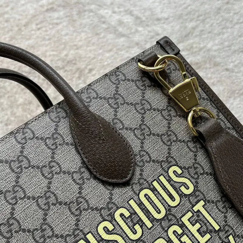 G*u*i bag 2207ya0009