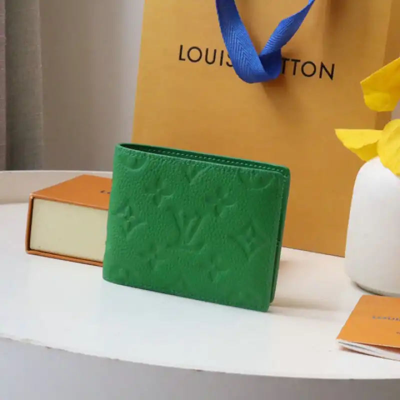 LV Bag 2208DJ0021